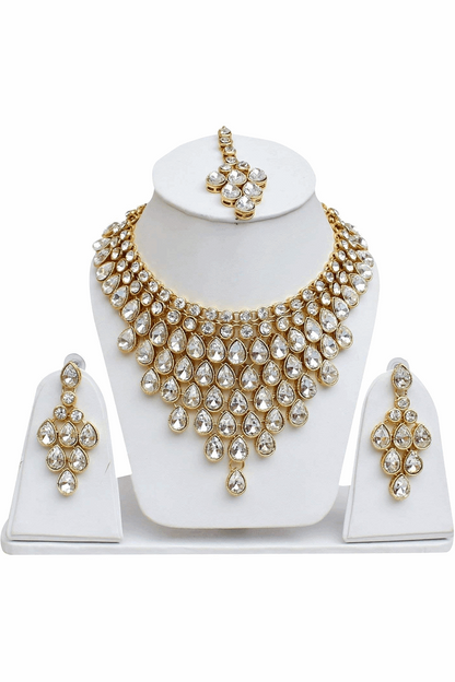 Beautiful Kundan Jewellery Set For Women