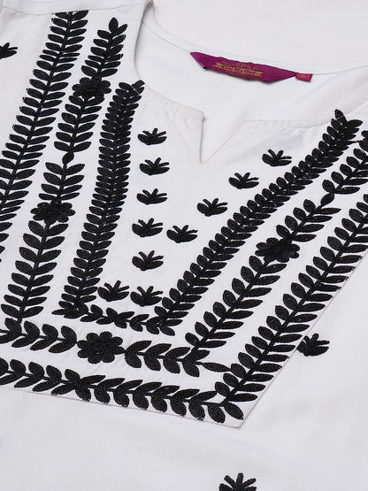 Women's Cotton Blend Embroidered Straight Kurta