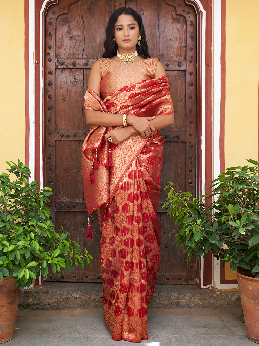 Red Organza Woven Ethnic Motifs Saree with Unstitched Blouse Piece
