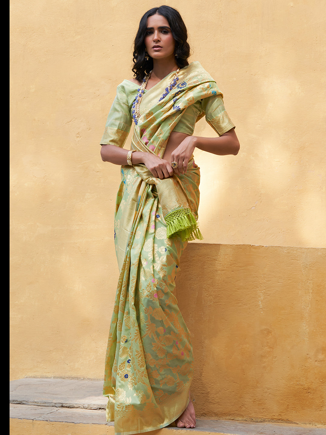 Light Green Banarasi Silk Woven Floral Design Saree with Unstitched Blouse Piece
