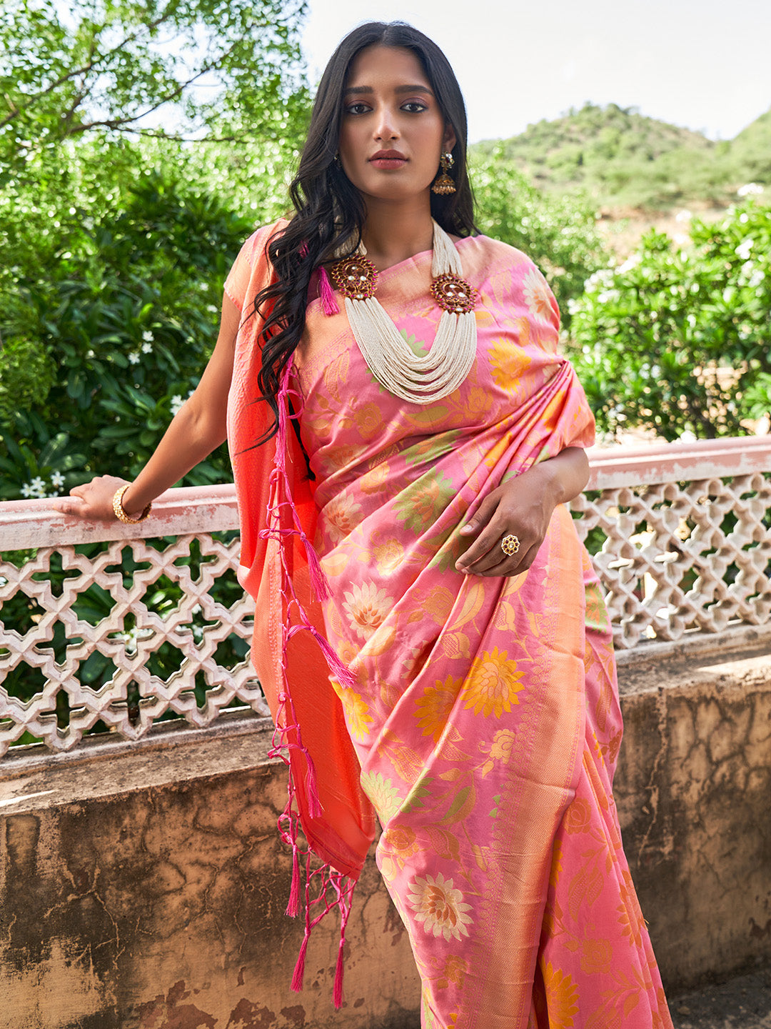 Light Pink Banarasi Silk Woven Floral Design Saree with Unstitched Blouse Piece