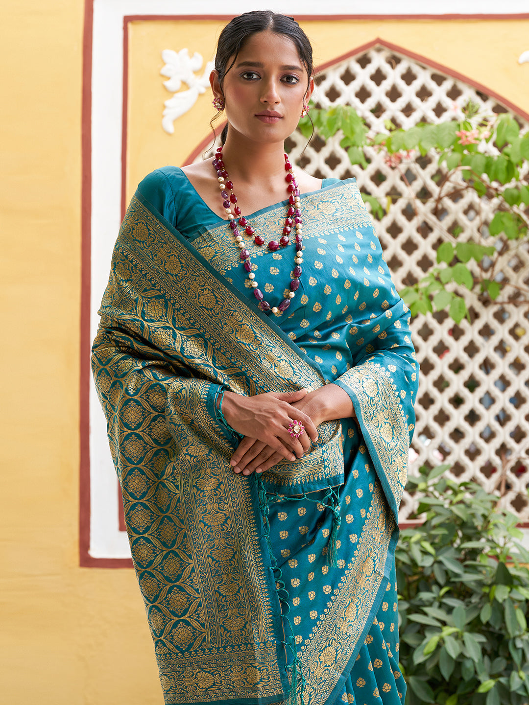 Teal Green Banarasi Silk Woven Ethnic Motifs Saree with Unstitched Blouse Piece
