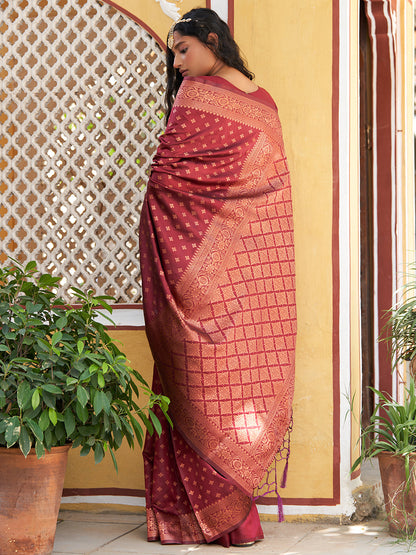 Maroon Banarasi Silk Ethnic Motifs Saree with Unstitched Blouse Piece