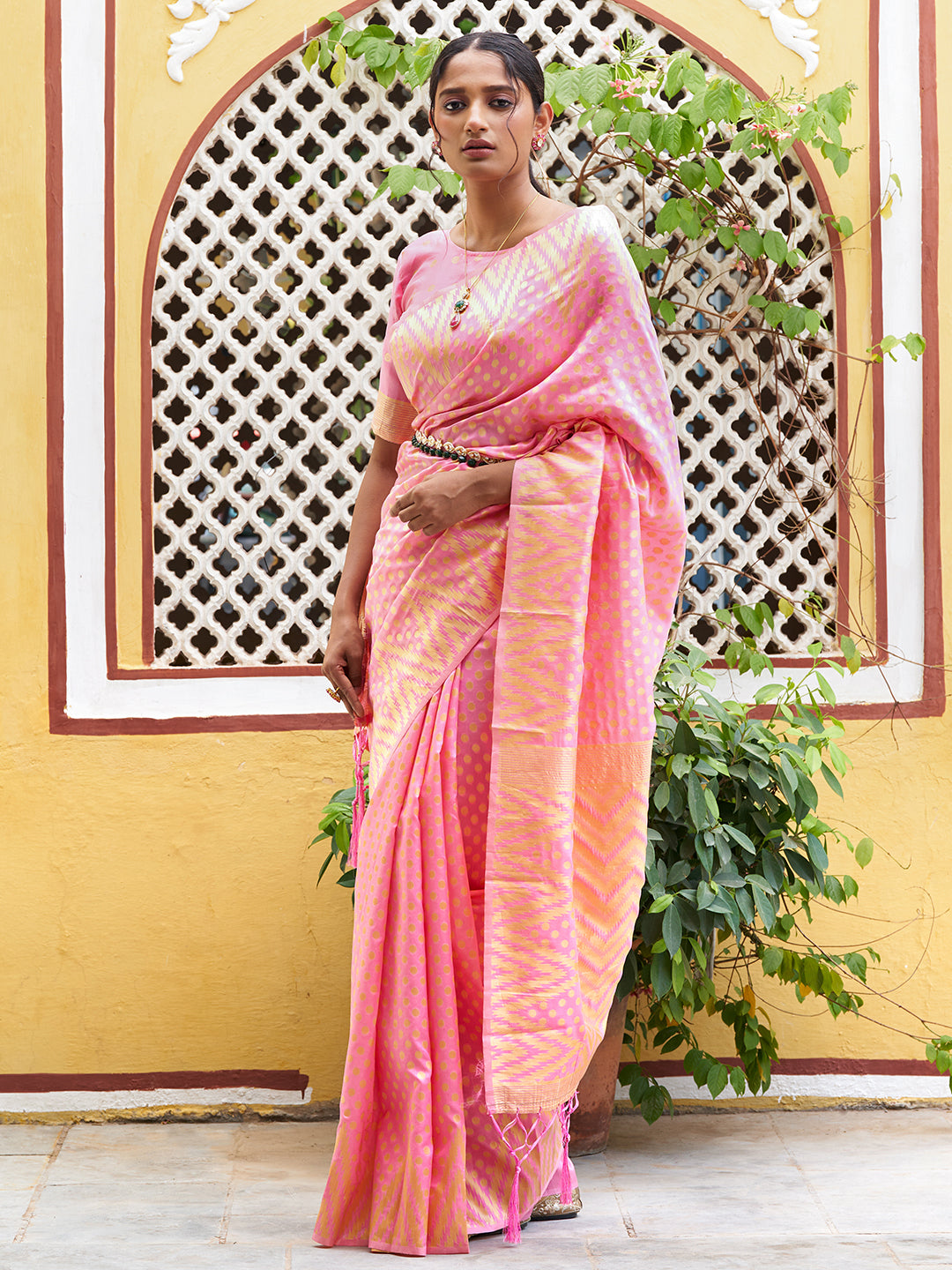 Pink Silk Blend Woven Polka Saree with Unstitched Blouse Piece