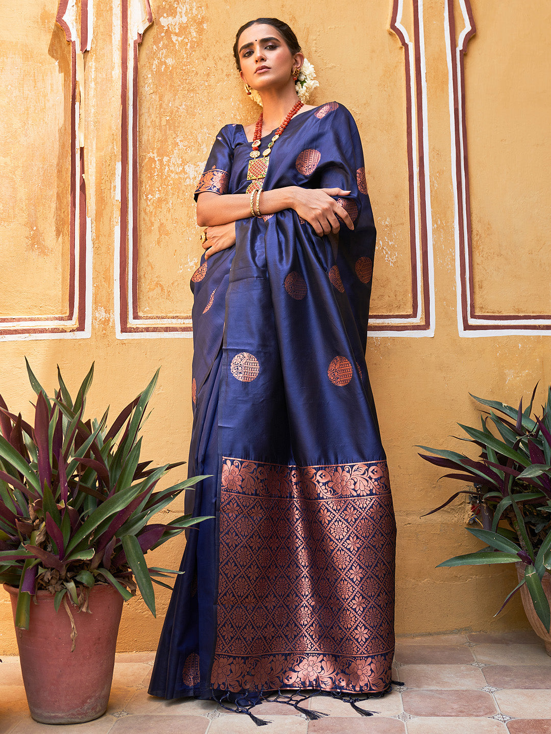 Navy Blue Kanjeevaram Silk Geometric Design Saree with Unstitched Blouse Piece