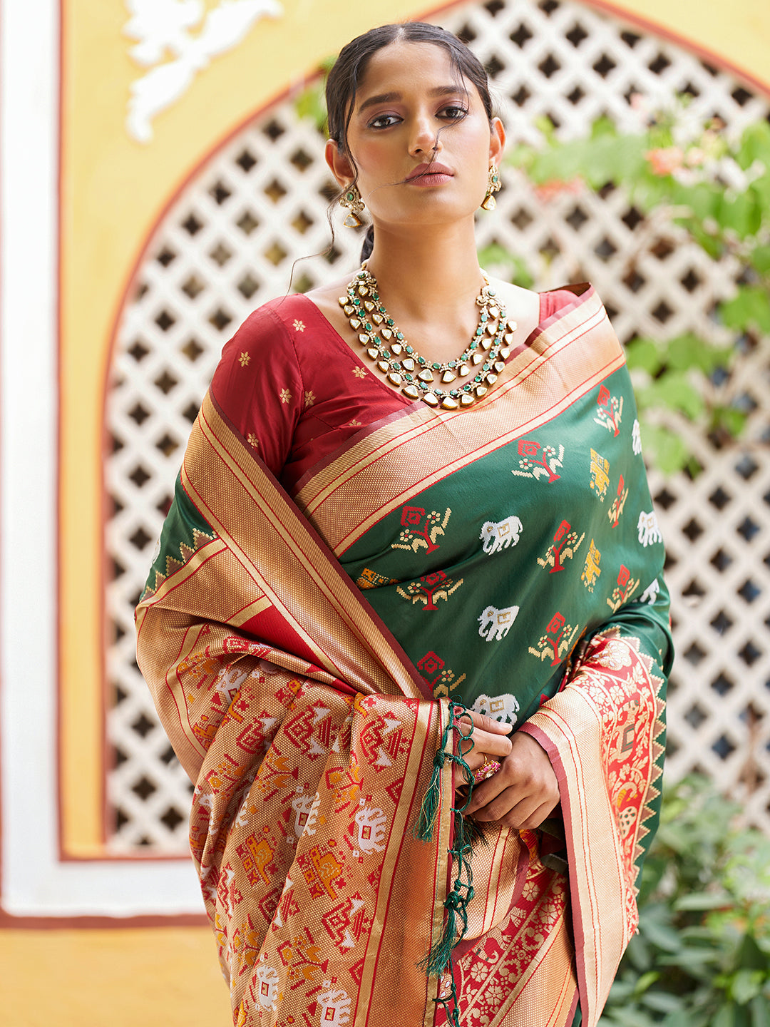 Green Cotton Silk Woven Ethnic Motifs Saree with Unstitched Blouse Piece