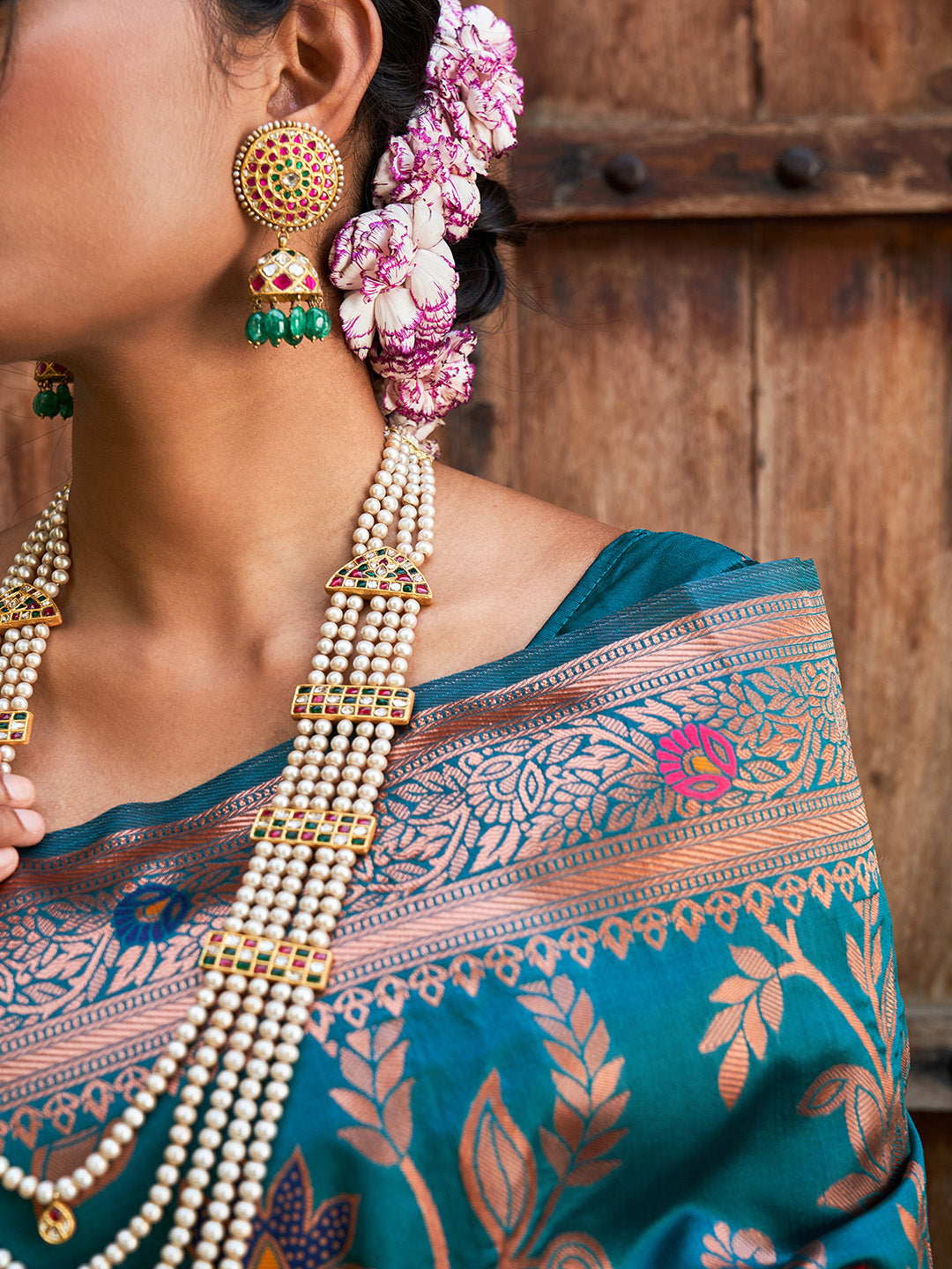 Teal Green Banarasi Silk Woven Dual Tone Floral Design Saree with Unstitched Blouse Piece