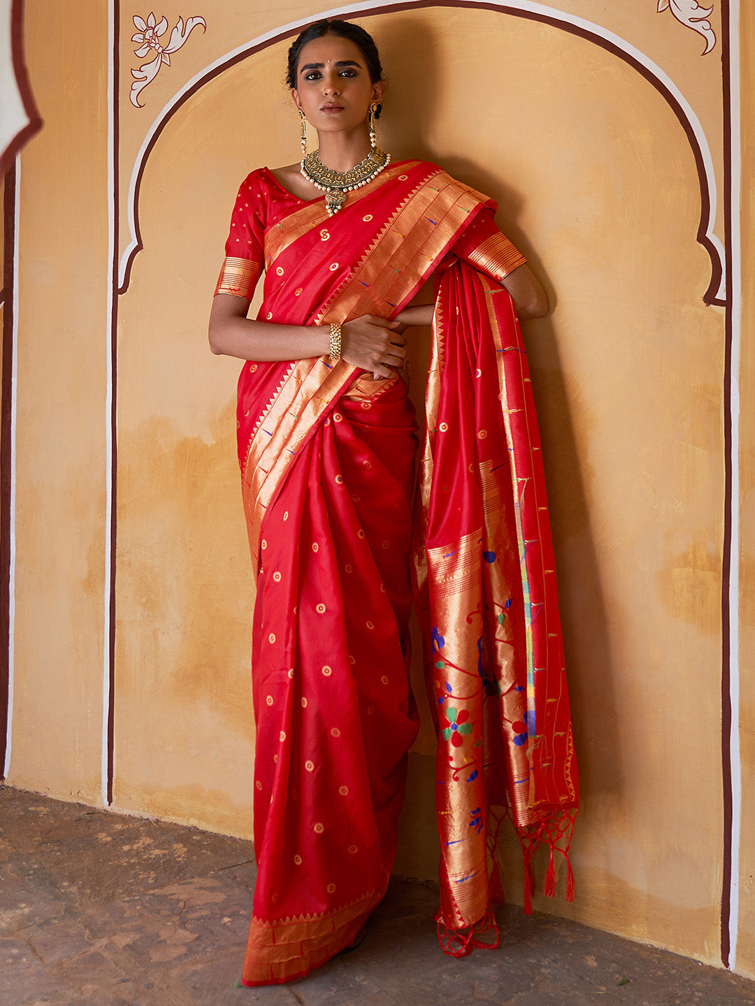 Red Paithani Silk Ethnic Motifs Saree with Unstitched Blouse Piece